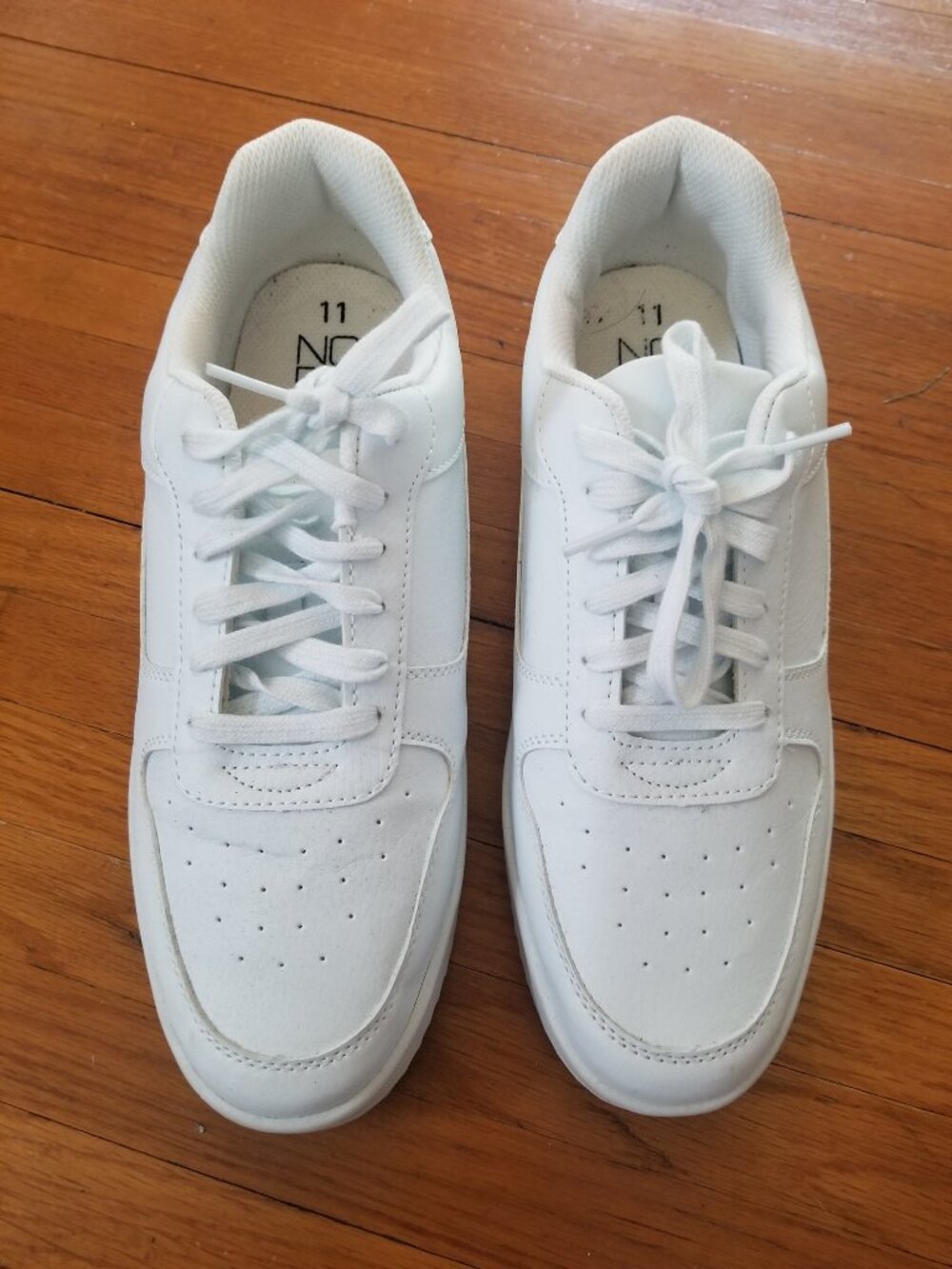 Nobo White Sneaker Gym Shoes Women's 11 - Picture 2 of 6